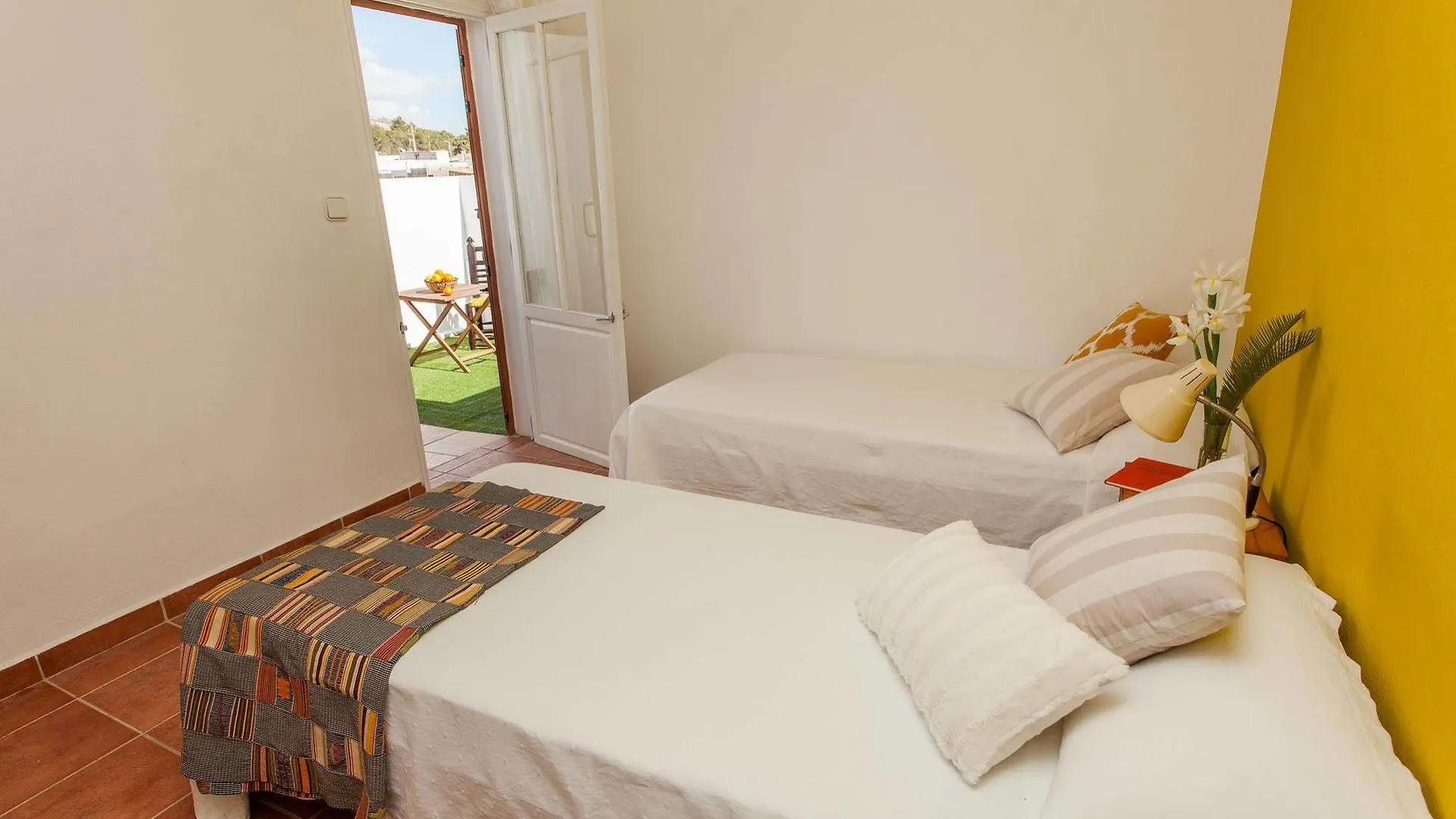 Cosmos Grand Hostal Sant Francesc de s'Estany Hotel